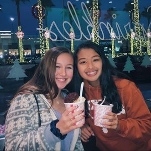 Meet your Posher, Adeline